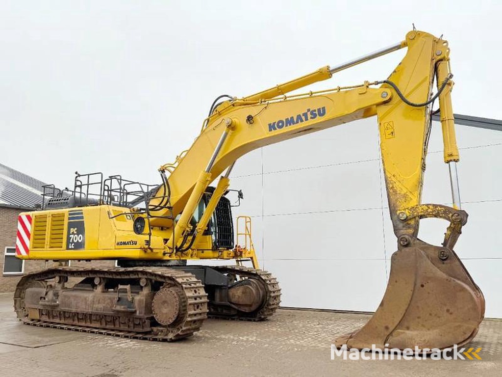 Komatsu PC700LC-8