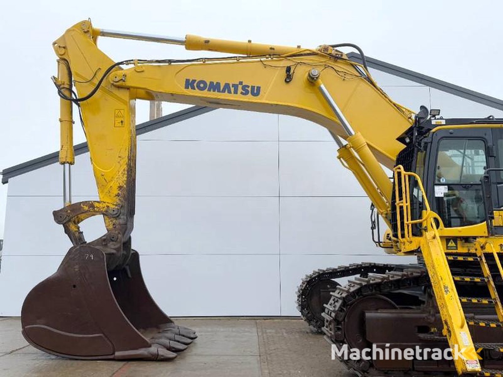 Komatsu PC700LC-8
