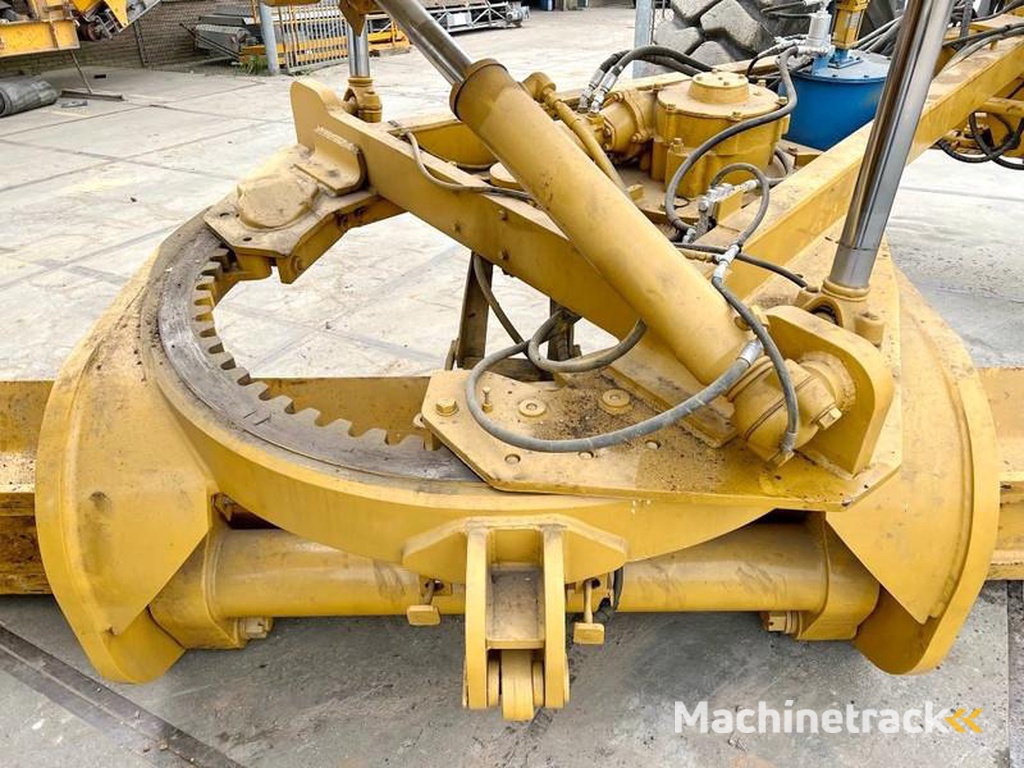 Caterpillar 16H-4-Tine-Ripper-Good-Overall-Condition