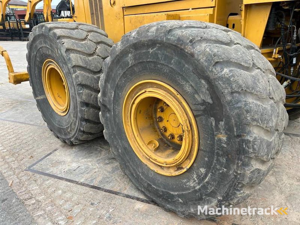 Caterpillar 16H-4-Tine-Ripper-Good-Overall-Condition