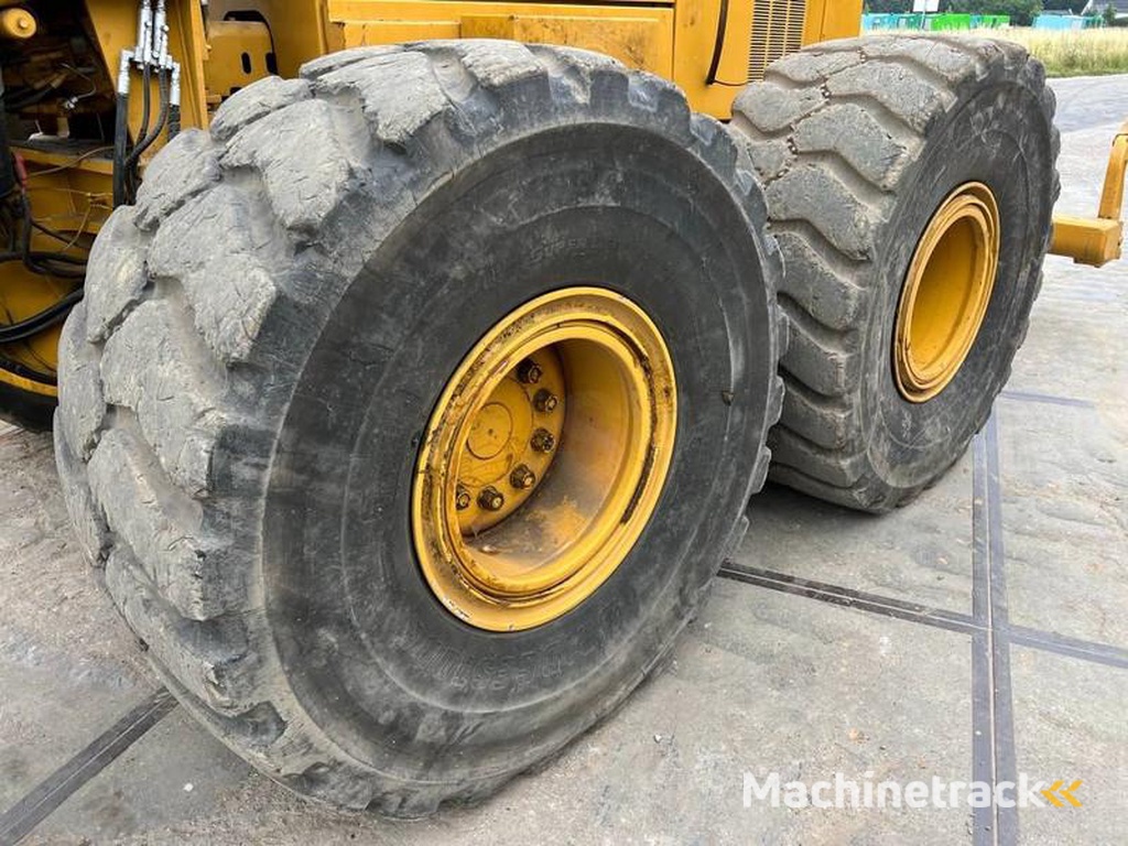 Caterpillar 16H-4-Tine-Ripper-Good-Overall-Condition