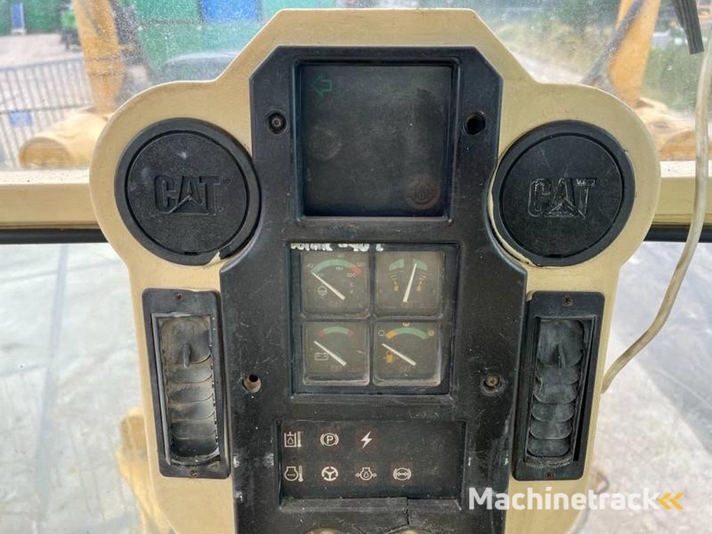 Caterpillar 16H-4-Tine-Ripper-Good-Overall-Condition
