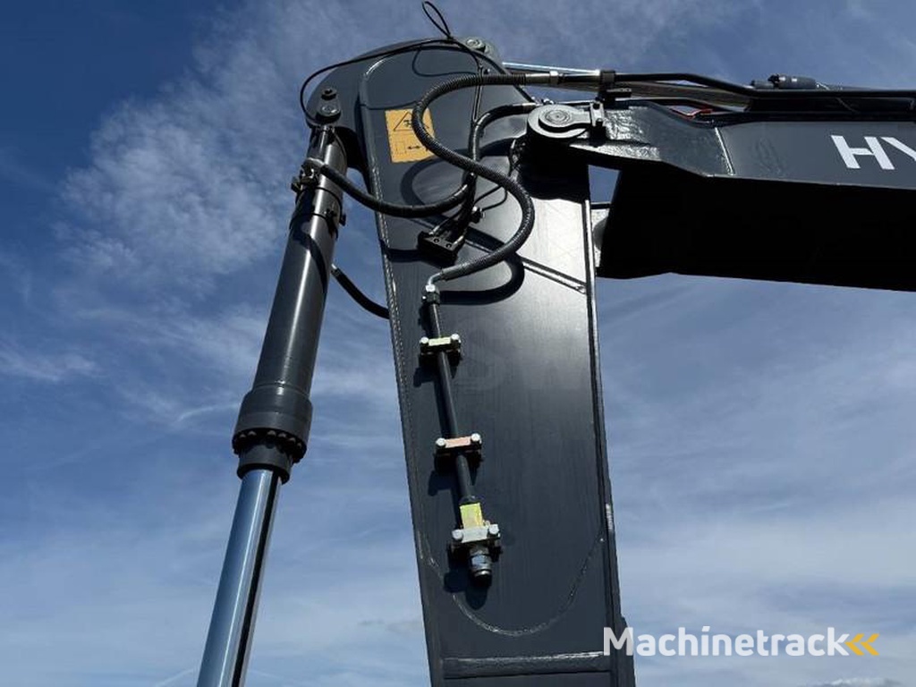 Hyundai R340L-Smart-New-Unused-Hammer-Lines