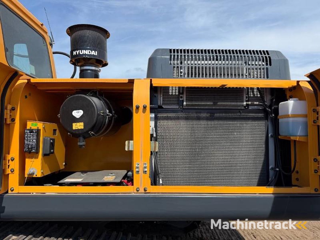 Hyundai R340L-Smart-New-Unused-Hammer-Lines