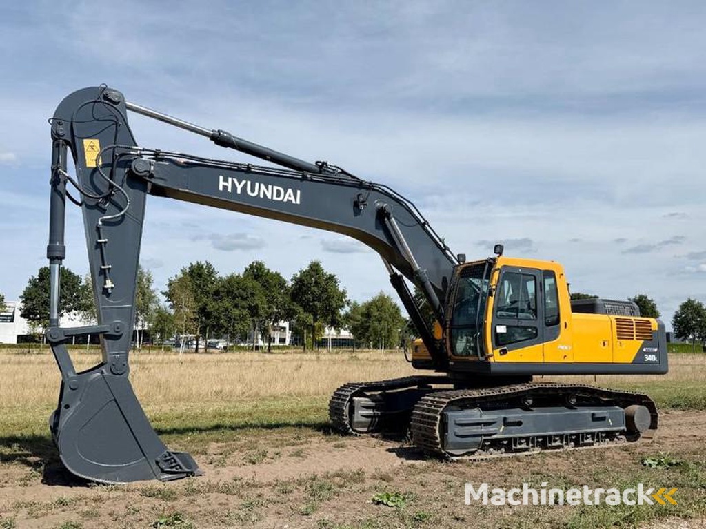 Hyundai R340L-Smart-New-Unused-Hammer-Lines