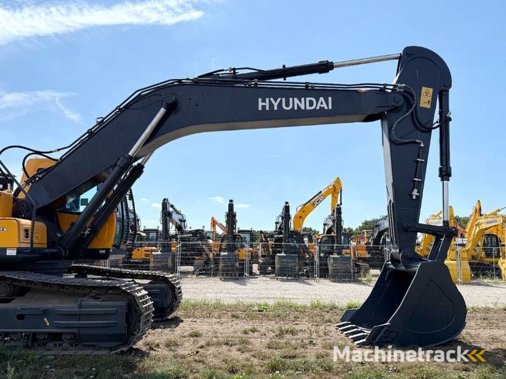 Hyundai R340L-Smart-New-Unused-Hammer-Lines
