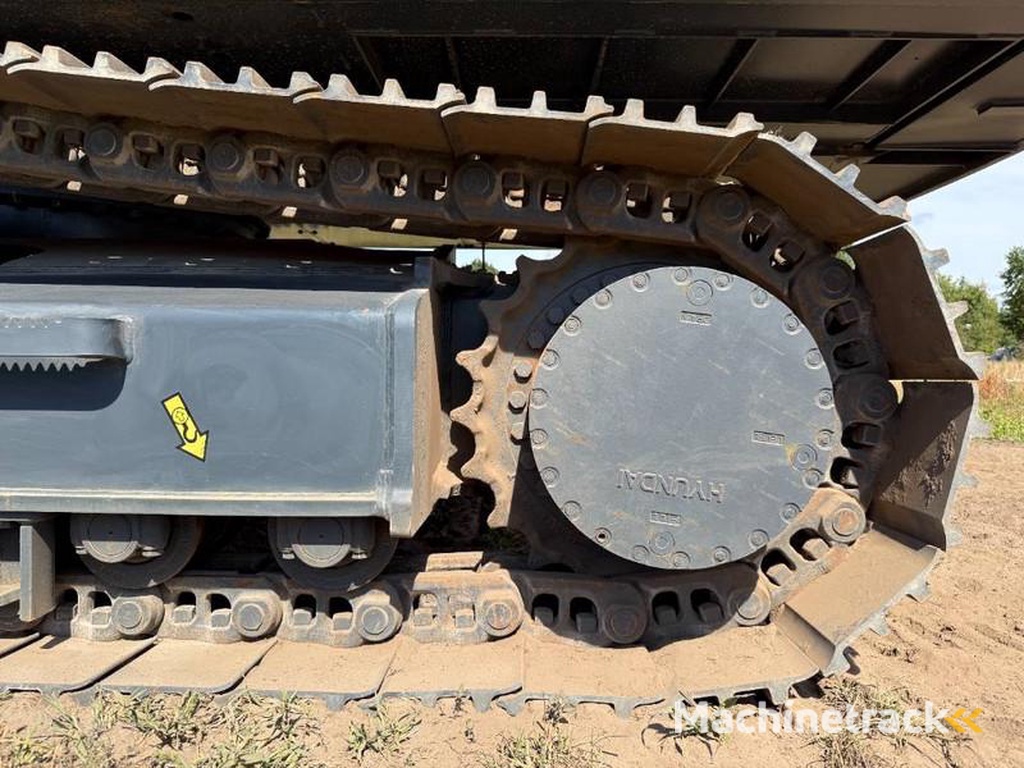 Hyundai R340L-Smart-New-Unused-Hammer-Lines