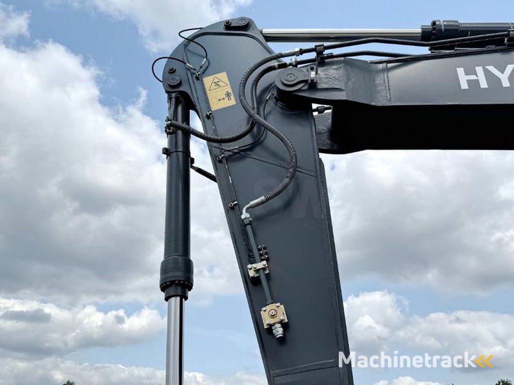 Hyundai HX360L-New-Unused-Hammer-Lines