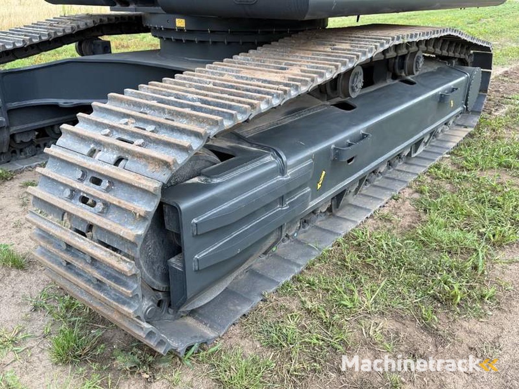 Hyundai HX360L-New-Unused-Hammer-Lines