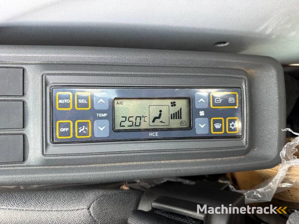 Hyundai HX360L-New-Unused-Hammer-Lines