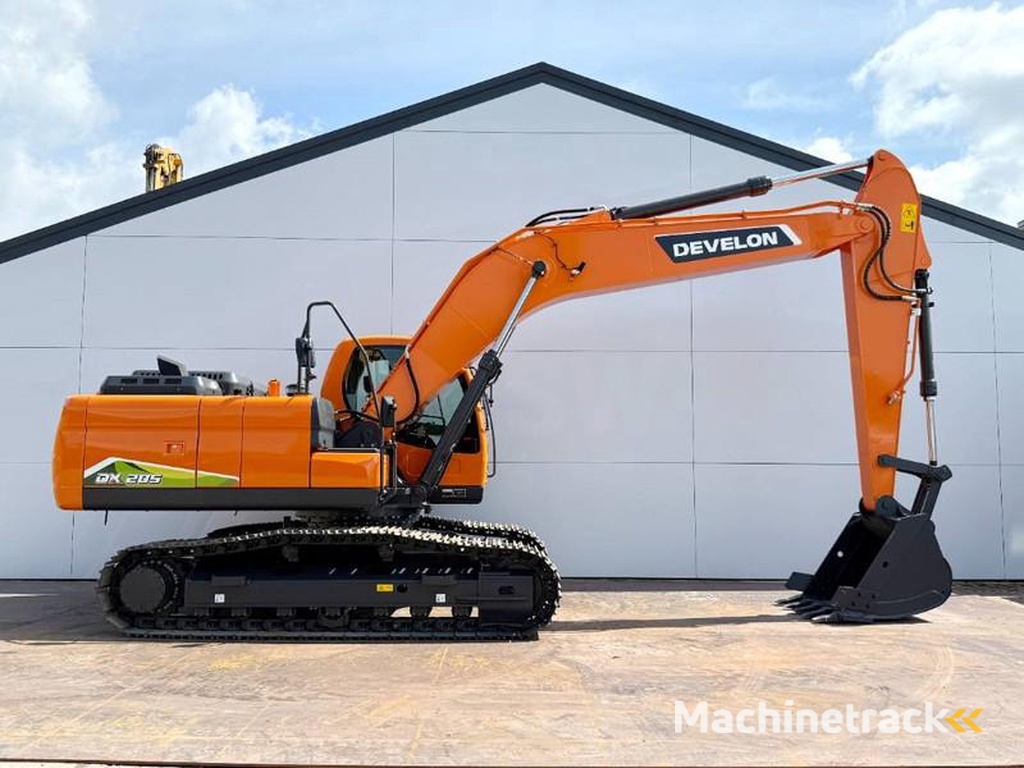 Doosan Develon-DX205-New-Unused-Hammer-Lines