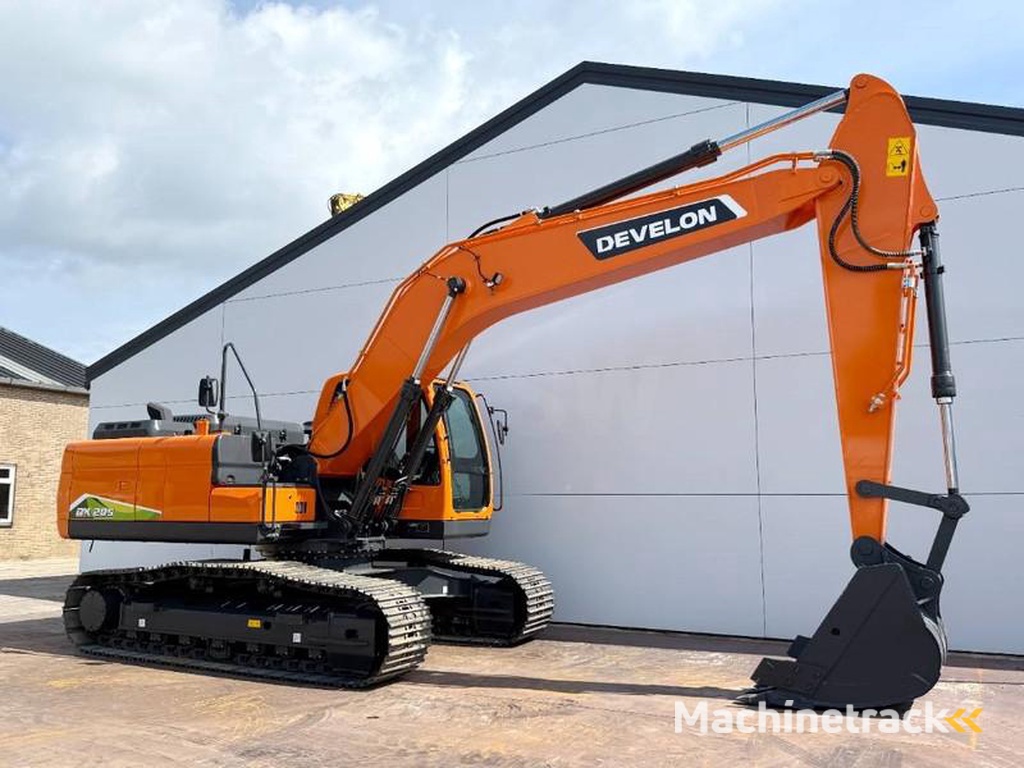 Doosan Develon-DX205-New-Unused-Hammer-Lines