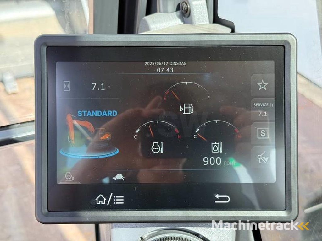 Doosan Develon-DX205-New-Unused-Hammer-Lines