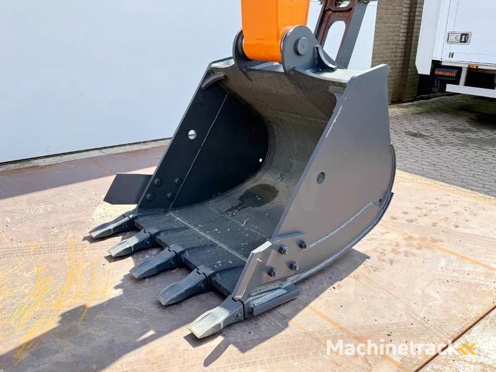 Doosan Develon-DX205-New-Unused-Hammer-Lines