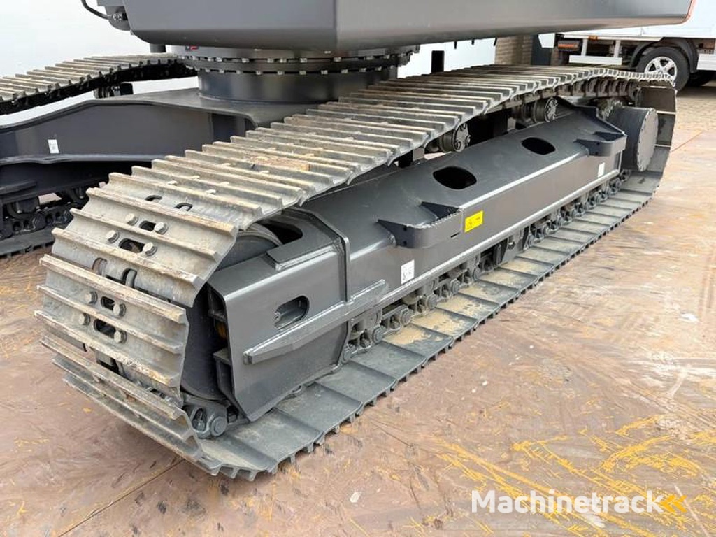 Doosan Develon-DX205-New-Unused-Hammer-Lines