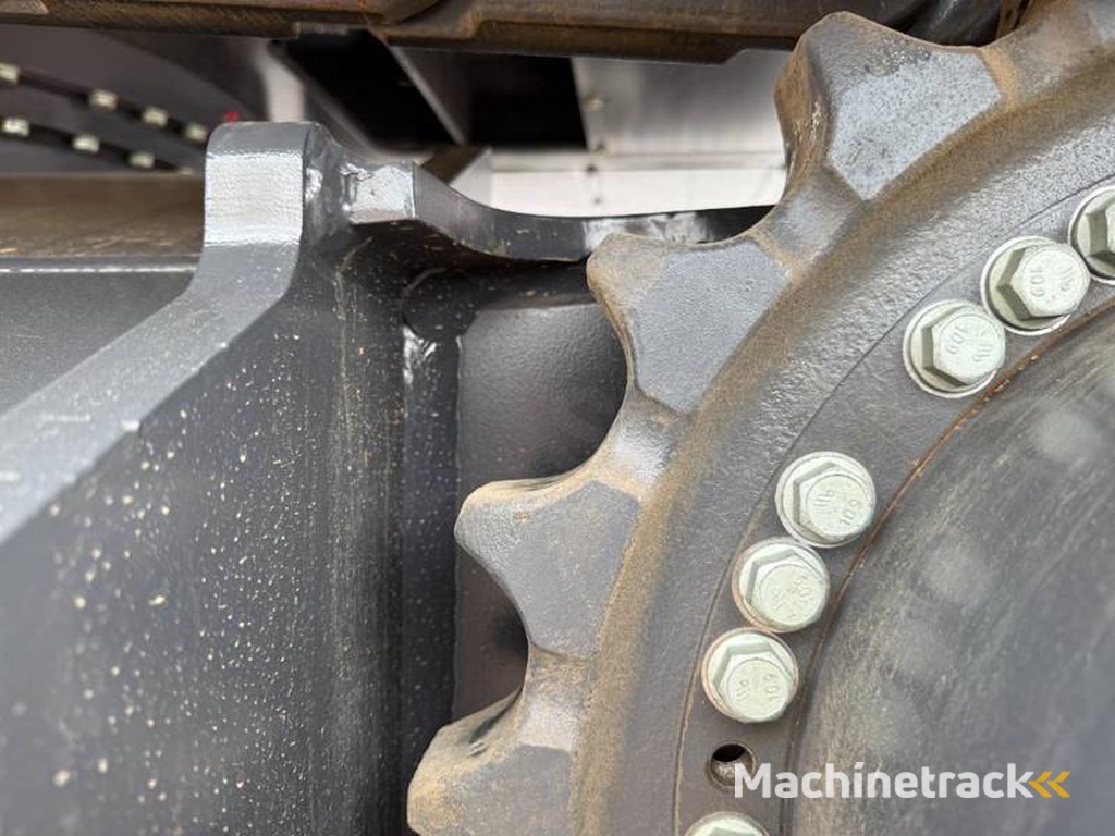 Doosan Develon-DX205-New-Unused-Hammer-Lines