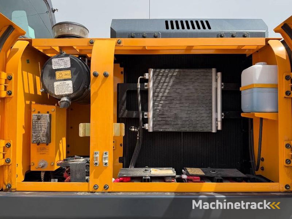 Hyundai R215L-Smart-Plus-2025-Model-New-Unused