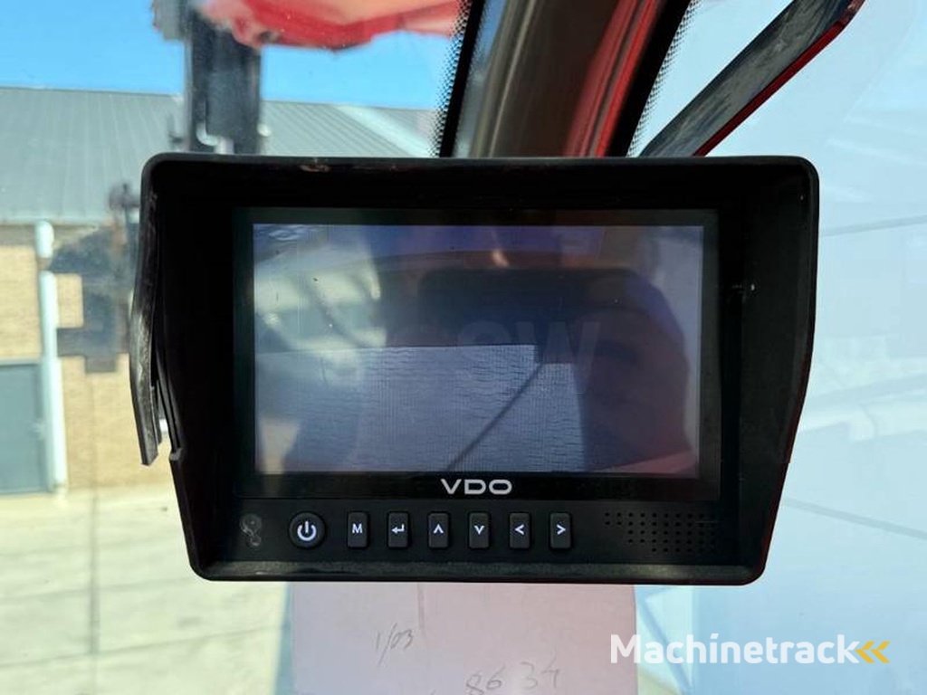 Manitou MRT2250-German-Machine-Remote-Control-4x4x4