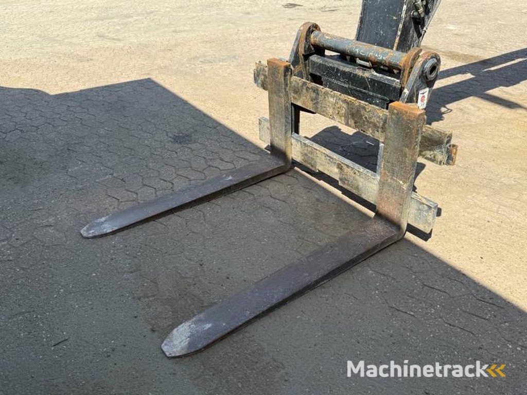 Manitou MRT2250-German-Machine-Remote-Control-4x4x4