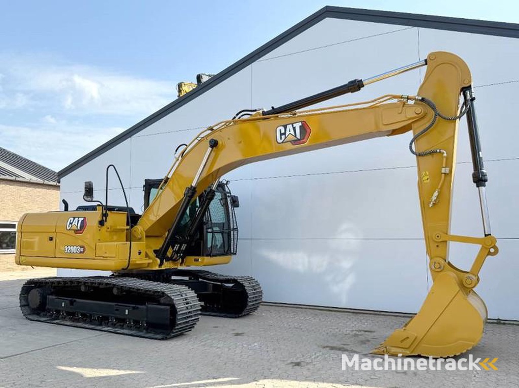 Caterpillar 323D