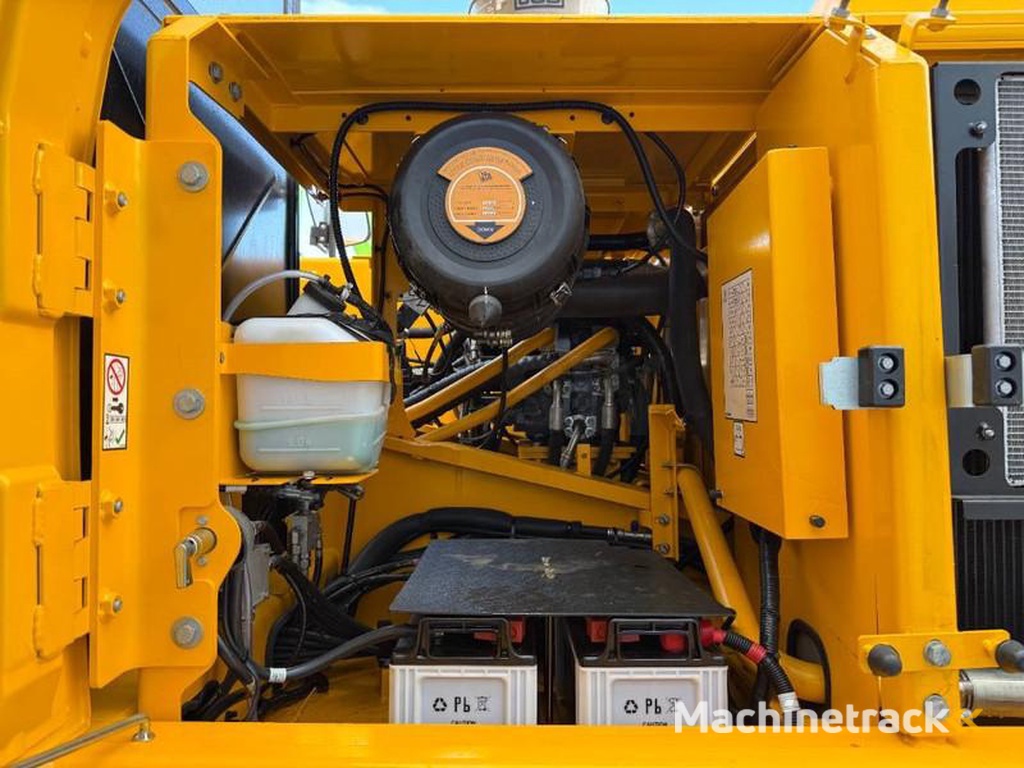 JCB 205-2025-Model-New-Unused-Hammer-Lines