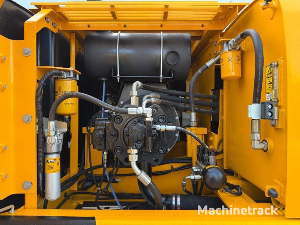 JCB 205-2025-Model-New-Unused-Hammer-Lines