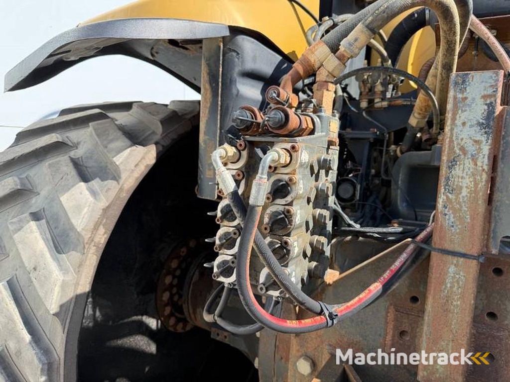 Caterpillar Challenger-MT865B-German-Machine-Front-Blade