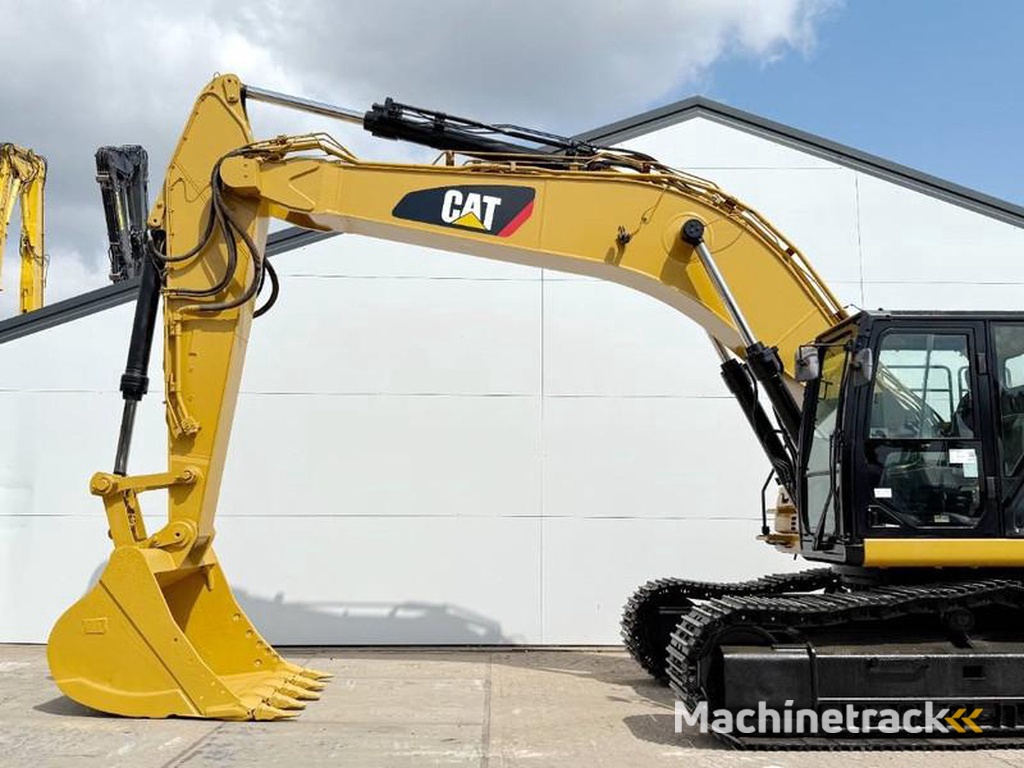 Caterpillar 336FLN-Automatic-Greasing-Backup-Camera