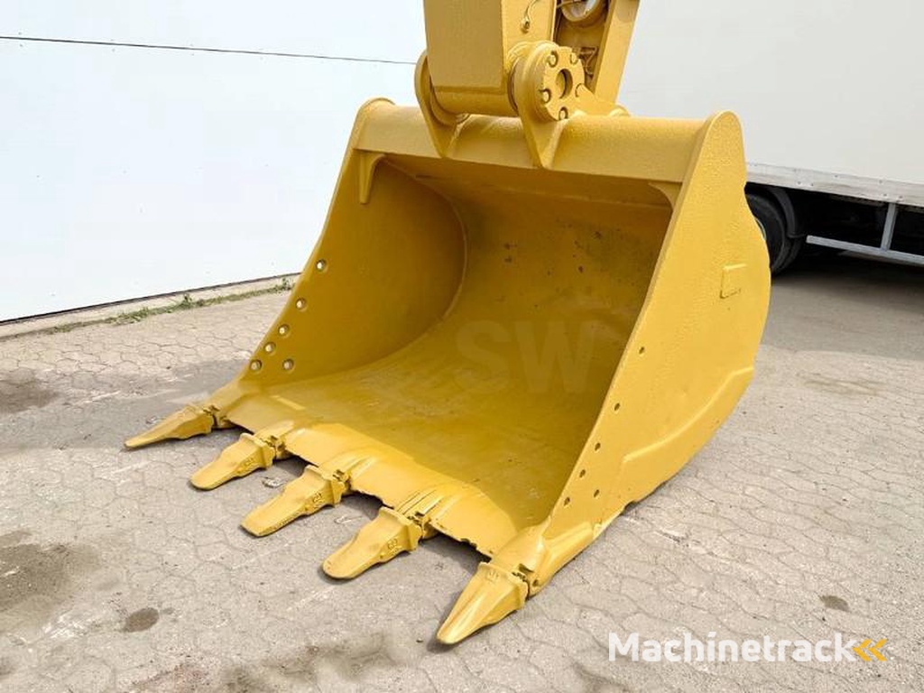 Caterpillar 336FLN-Automatic-Greasing-Backup-Camera