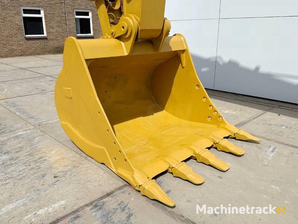 Caterpillar 336FLN-Automatic-Greasing-Backup-Camera