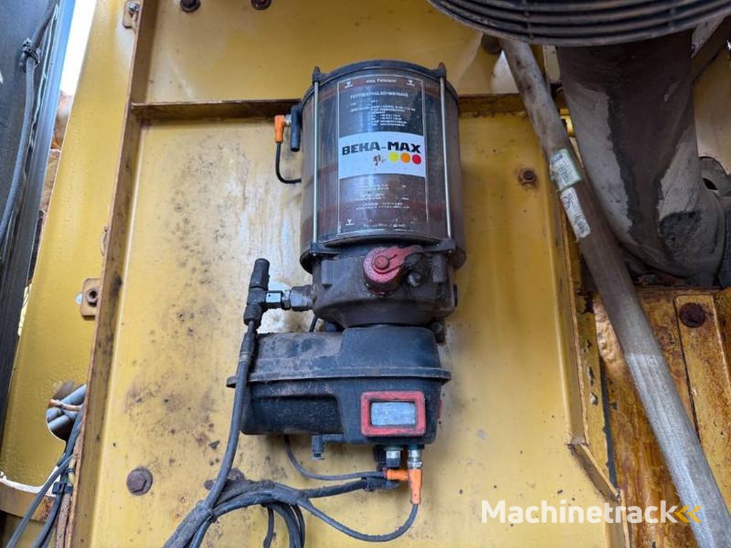 Caterpillar 336FLN-Automatic-Greasing-Backup-Camera