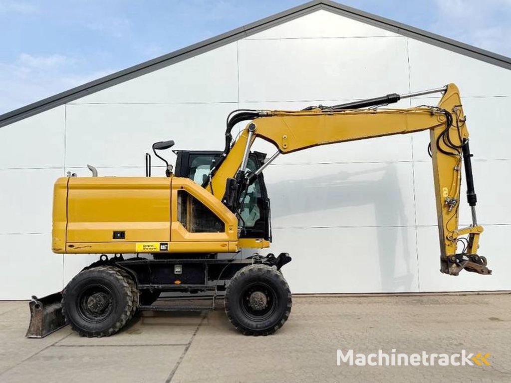 Caterpillar M314-next-gen-Triple-Boom-Automatic-Greasing