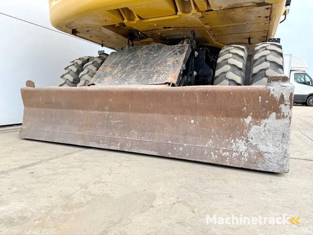 Caterpillar M314-next-gen-Triple-Boom-Automatic-Greasing