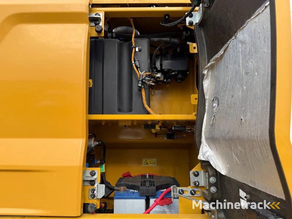 Caterpillar M314-next-gen-Triple-Boom-Automatic-Greasing