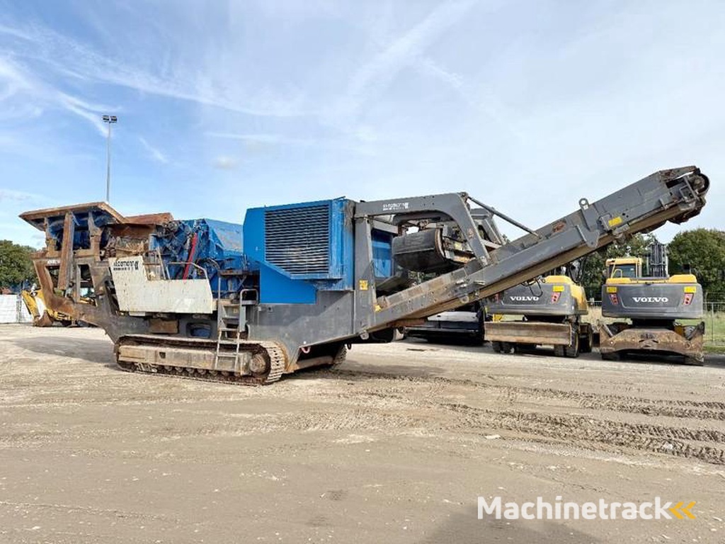 Kleemann MR110Z-EVO-Up-to-350-t-h-8m³-hopper-volume