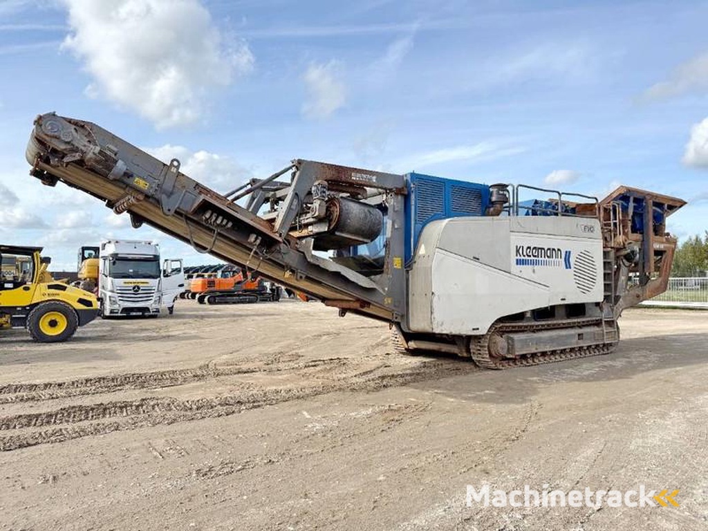 Kleemann MR110Z-EVO-Up-to-350-t-h-8m³-hopper-volume