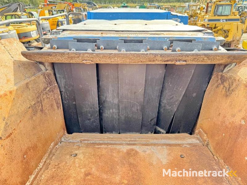 Kleemann MR110Z-EVO-Up-to-350-t-h-8m³-hopper-volume