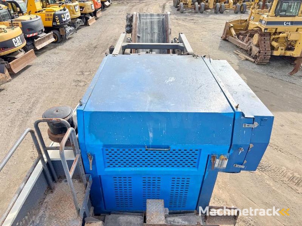 Kleemann MR110Z-EVO-Up-to-350-t-h-8m³-hopper-volume