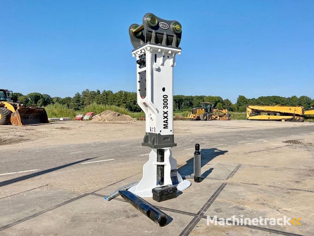 nc 3000 hammer / 27-40 Ton / Hydraulic Breaker /