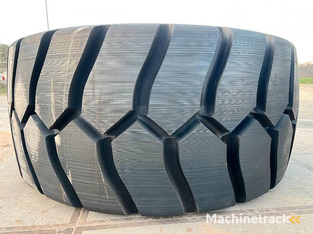 Michelin X-Mine-D2-45-65R45-Tyre-x-2