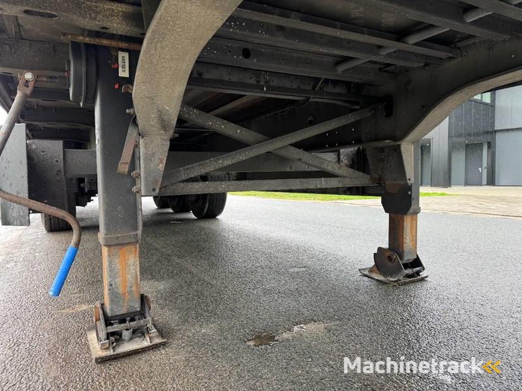 Schmitz-Cargobull SCB*S3T Drankentrailer / 3 Axles / Speed Curtain