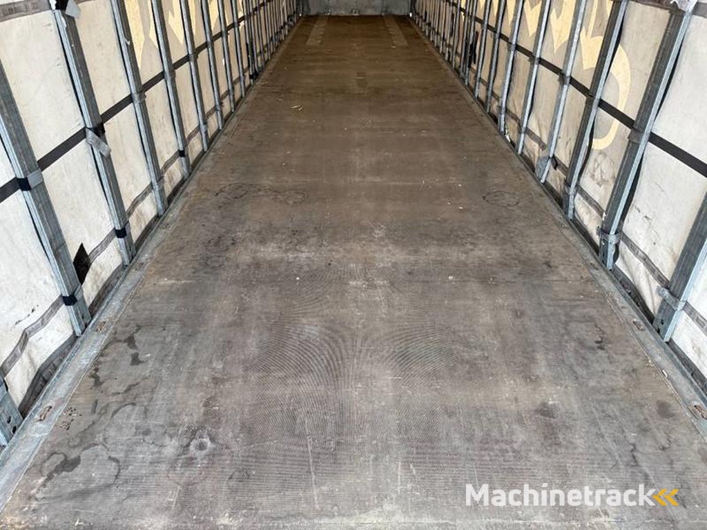 Schmitz-Cargobull SCB*S3T Drankentrailer / 3 Axles / Speed Curtain