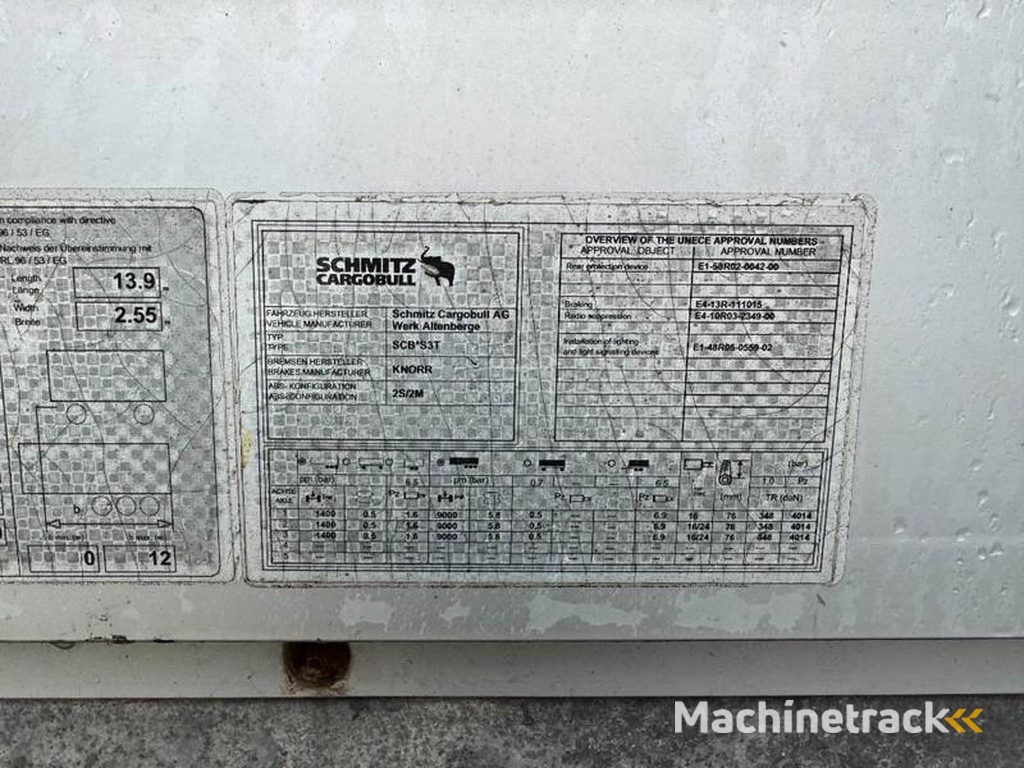 Schmitz-Cargobull SCB*S3T Drankentrailer / 3 Axles / Speed Curtain