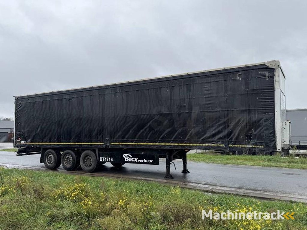 Schmitz-Cargobull SCB*S3T Drankentrailer / 3 Axles / Speed Curtain