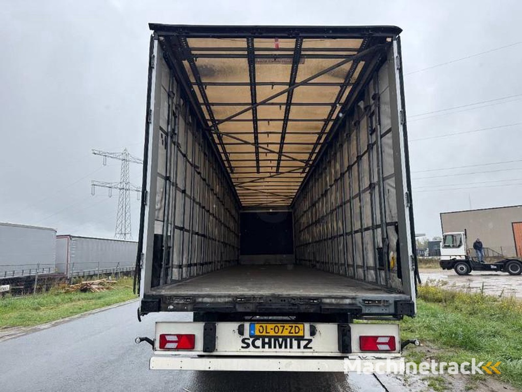 Schmitz-Cargobull SCB*S3T Drankentrailer / 3 Axles / Speed Curtain
