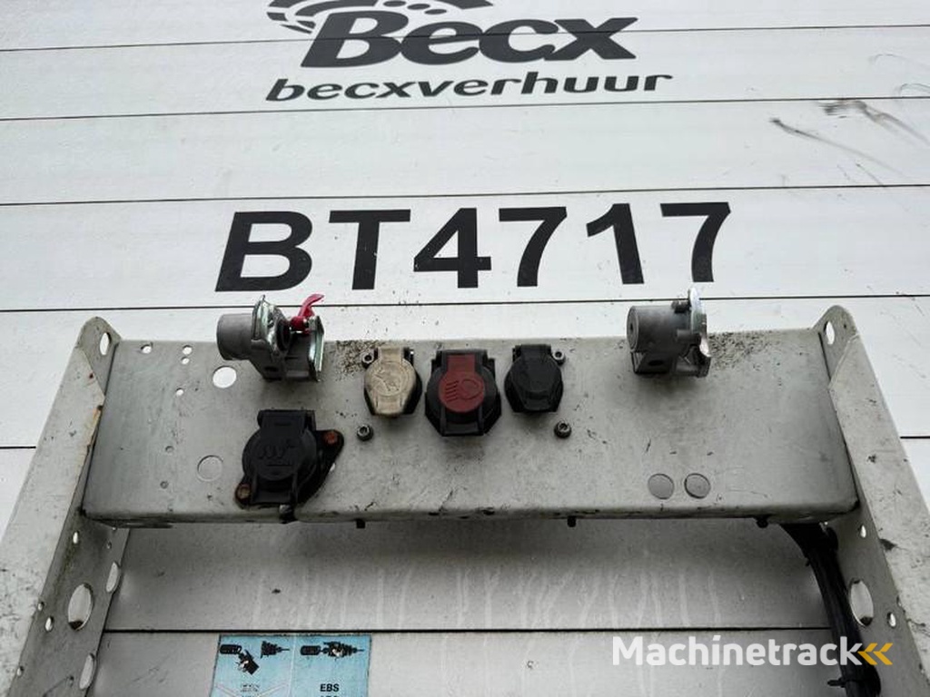 Schmitz-Cargobull SCB*S3T Drankentrailer / 3 Axles / Speed Curtain