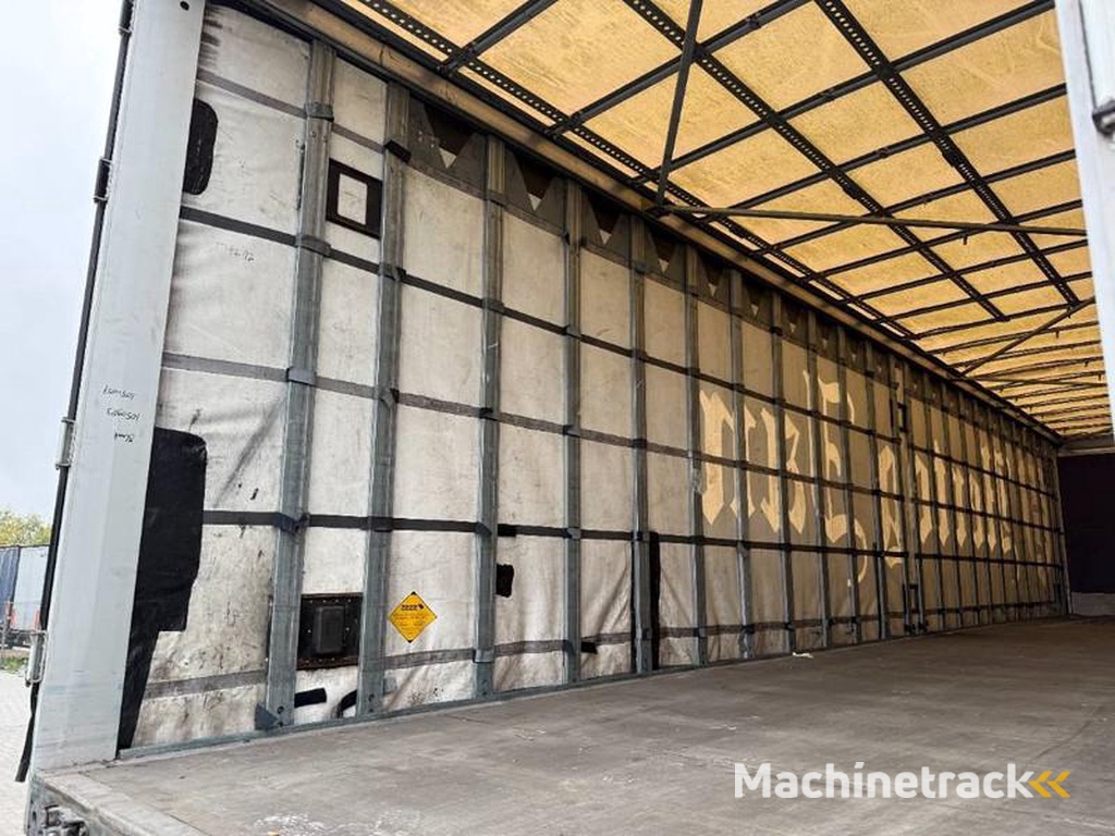 Schmitz-Cargobull SCB*S3T Drankentrailer / 3 Axles / Speed Curtain