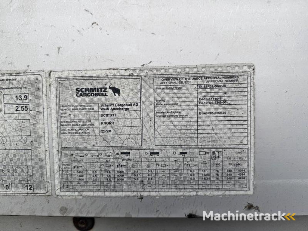 Schmitz-Cargobull SCB*S3T Drankentrailer / 3 Axles / Speed Curtain