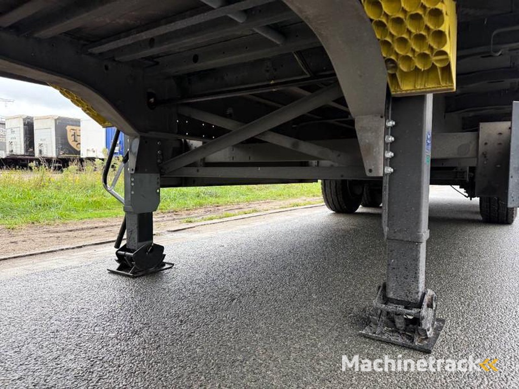Schmitz-Cargobull SCB*S3T Drankentrailer / 3 Axles / Speed Curtain