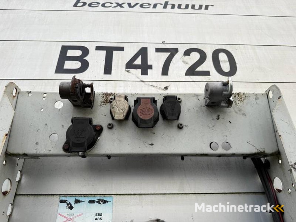 Schmitz-Cargobull SCB*S3T Drankentrailer / 3 Axles / Speed Curtain